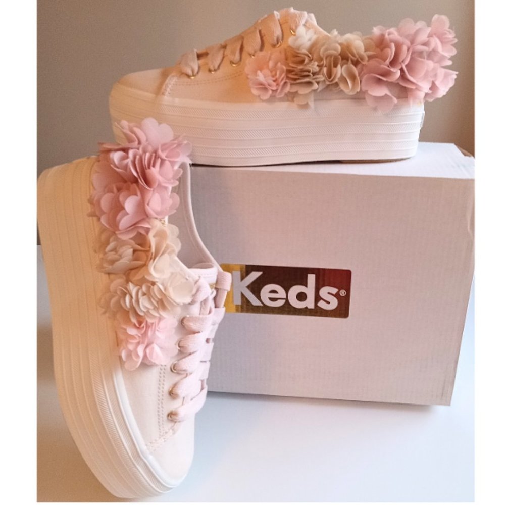 🌼🌺Host Pick🌺🌼 New Keds Sneakers Size 5